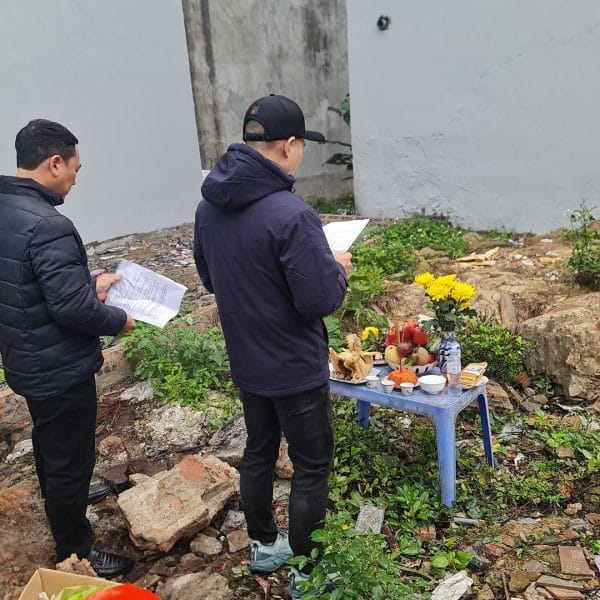 Nha pho 2 tang anh Quan chi Quynh 3