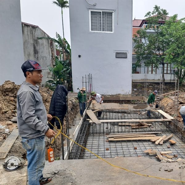 Nha pho 2 tang anh Quan chi Quynh 5