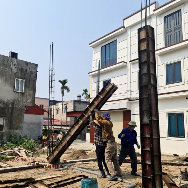 Nha pho 2 tang anh Quan chi Quynh 8